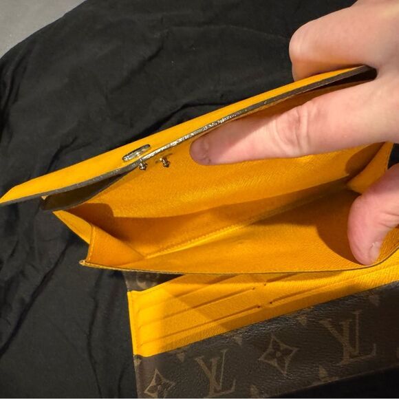 Louis Vuitton Monogram Epi Marie-Lou Long Wallet - Picture 9 of 14